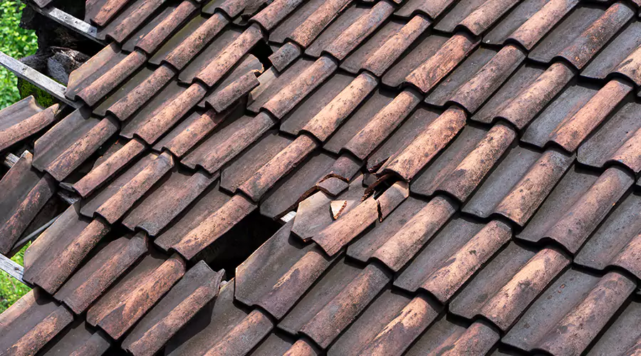 Common Reasons Asphalt Shingle Roofs Fail Early